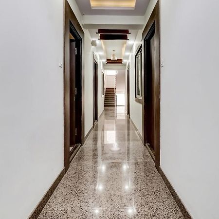 Oyo 81895 Nr Homes Бангалор Экстерьер фото